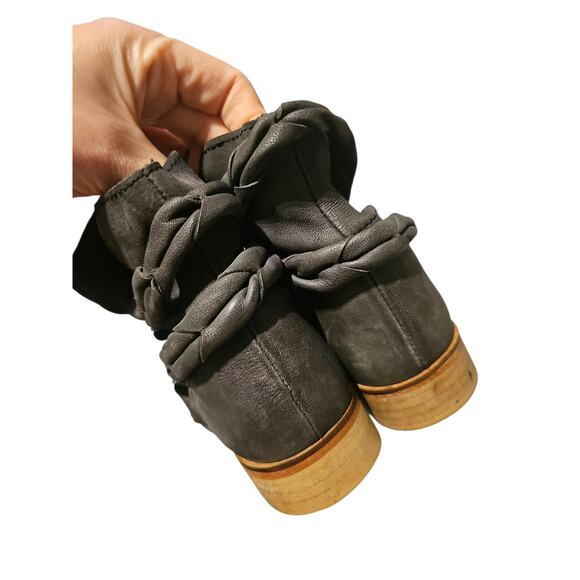 Free People sz 40 Landslide gray leather ankle boots sz 10 - Picture 7 of 8